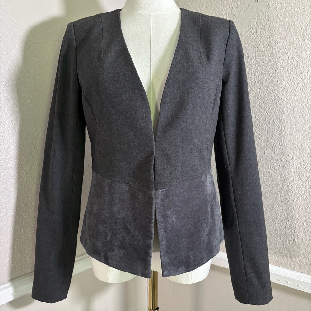 Karl Lagerfeld Gray Faux Suede Trim Collarless Suit Blazer Jacket Size 2